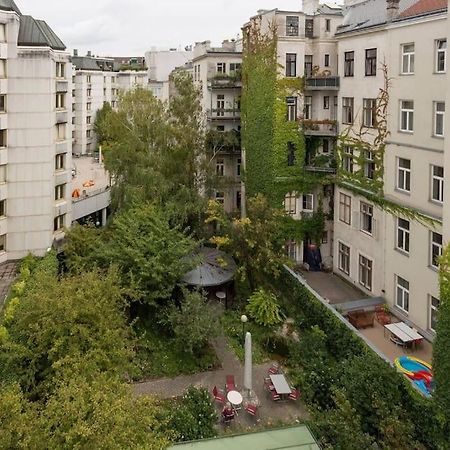 Amazing Terrace, Close To Viennas Biggest Shopping Street Apartment Exterior photo