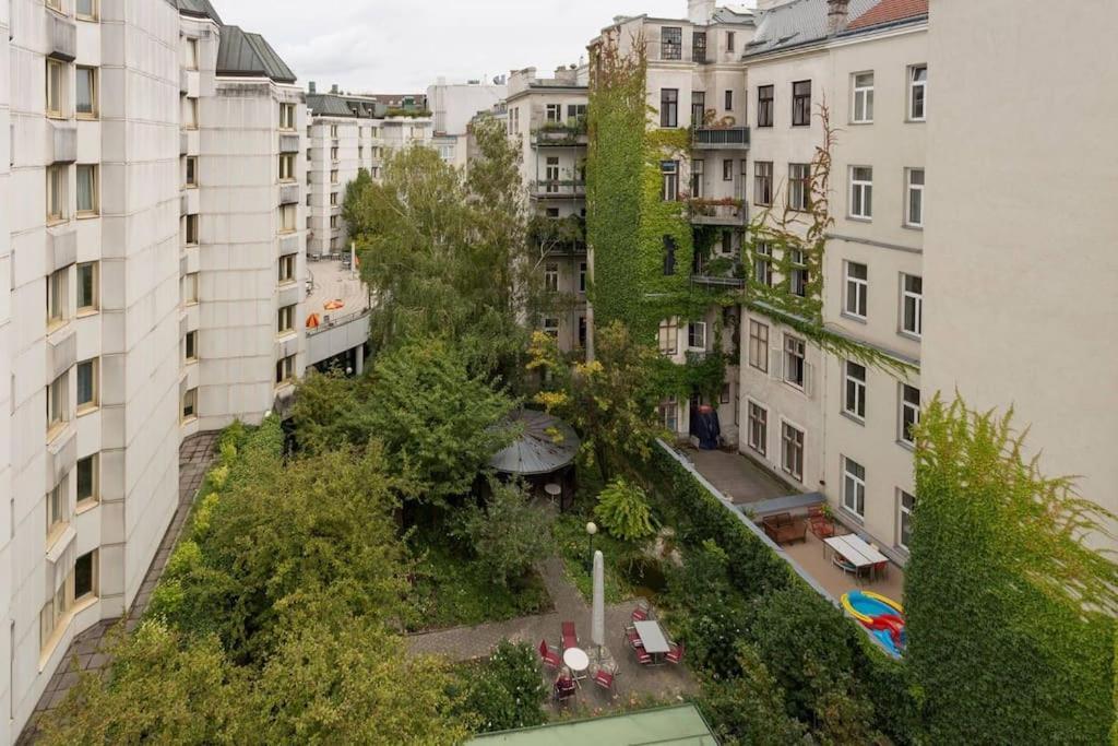 Amazing Terrace, Close To Viennas Biggest Shopping Street Apartment Exterior photo